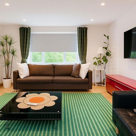 Beautiful House In The Heart Of A Golf Course. Leilighet Manchester Eksteriør bilde